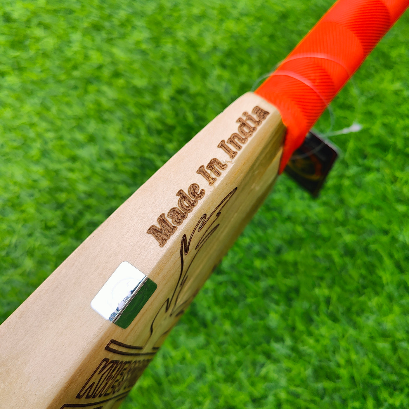 Bandook Limited Edition | Hard Tennis Bat | 900 - 1050g